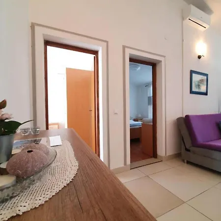 Apartamento Ivan Rogoznica (Sibenik-Knin)
